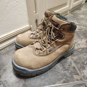 Steel toe boots